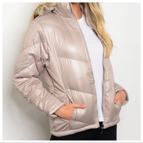 ✨LAST ONE✨Hooded puffer zip up jacket - Picture 1 of 7